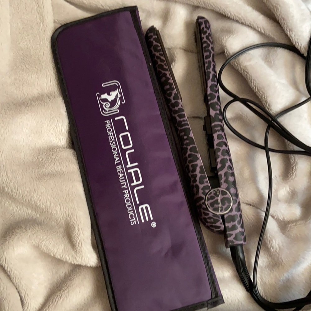 Hair straightener barely used